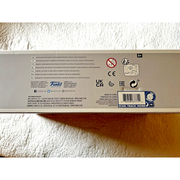 Funko Pop Moment Deluxe Kiss Alive II Tour in 1978 Vinyl Figures Walmart READ - Picture 7 of 8